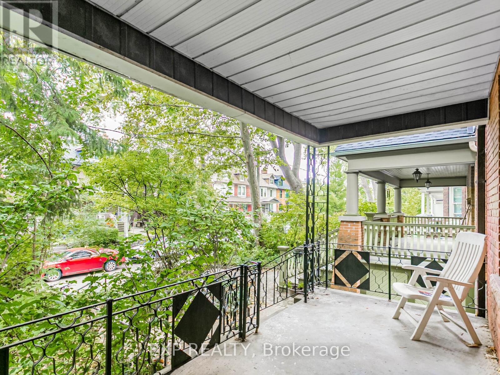 235 Grace Street, Toronto, Ontario  M6G 3A7 - Photo 2 - C12429617