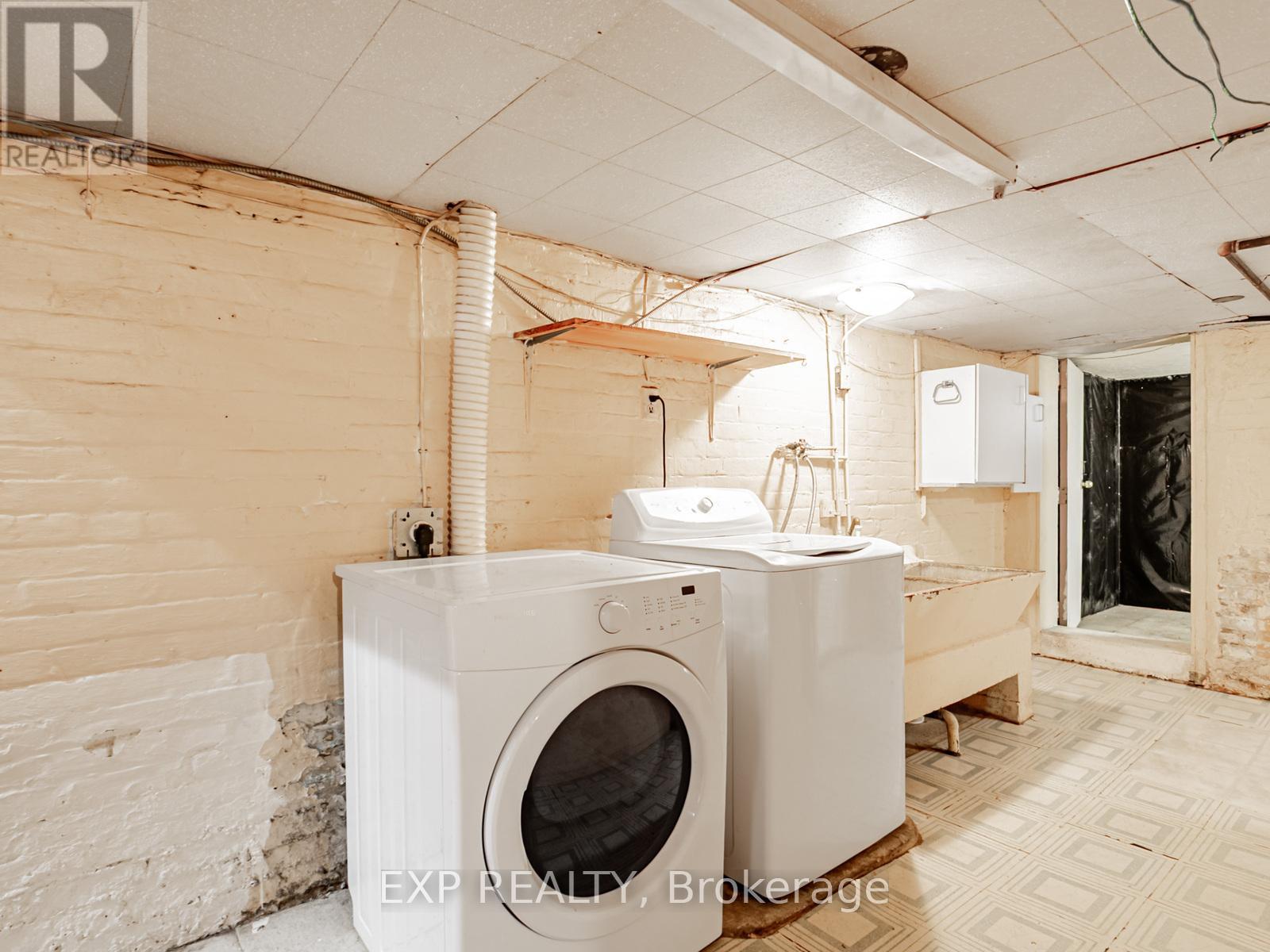 235 Grace Street, Toronto, Ontario  M6G 3A7 - Photo 30 - C12429617