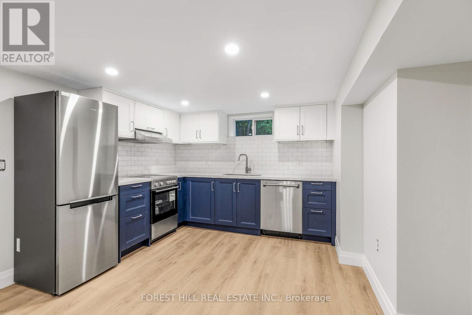 Lower - 116 Manor Road E, Toronto, Ontario  M4S 1P8 - Photo 2 - C12429654