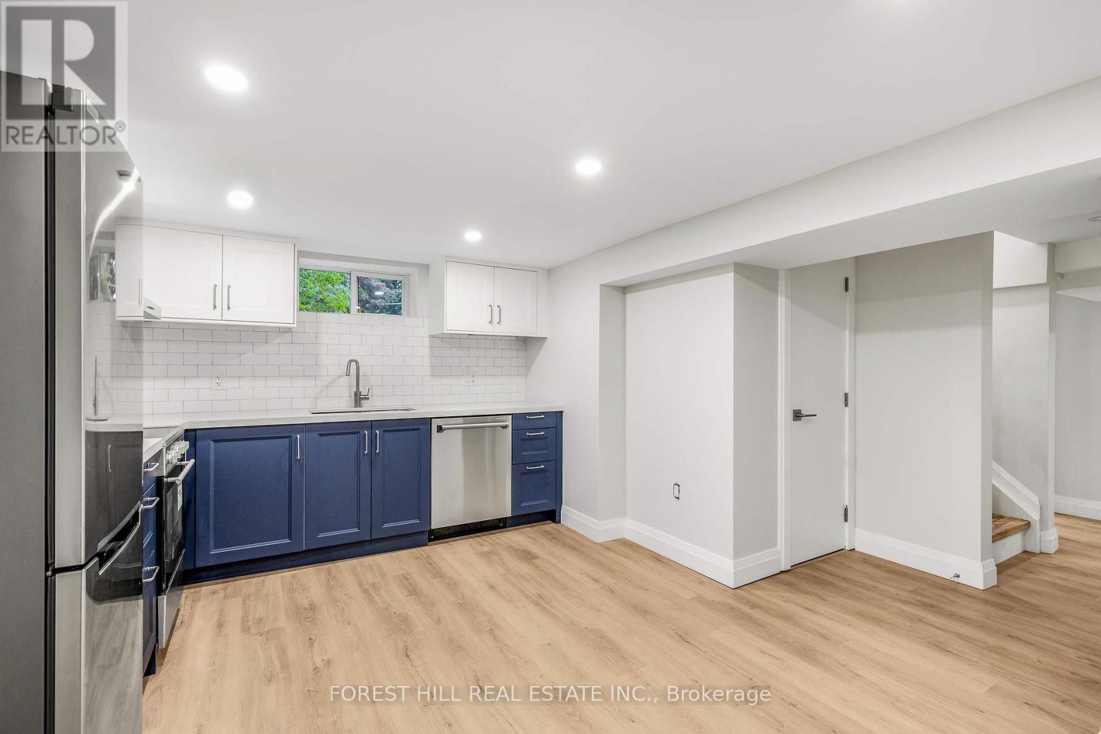 Lower - 116 Manor Road E, Toronto, Ontario  M4S 1P8 - Photo 3 - C12429654