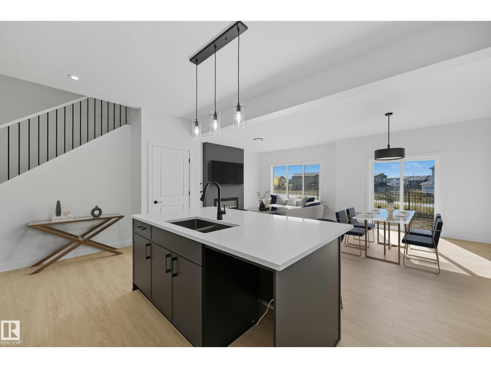 22607 90 Av Nw, Edmonton, Alberta  T5T 7X1 - Photo 5 - E4459743