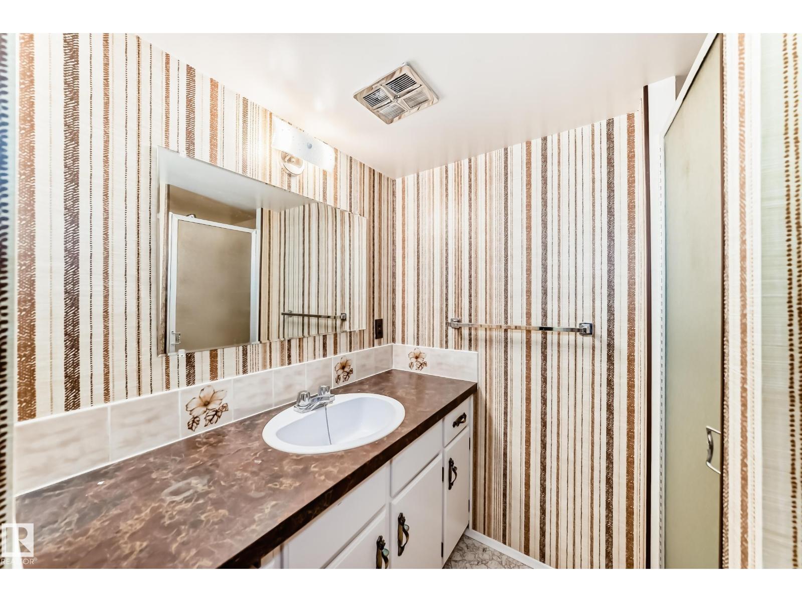 70 Fleetwood Cr, St. Albert, Alberta  T8N 1R5 - Photo 45 - E4459744