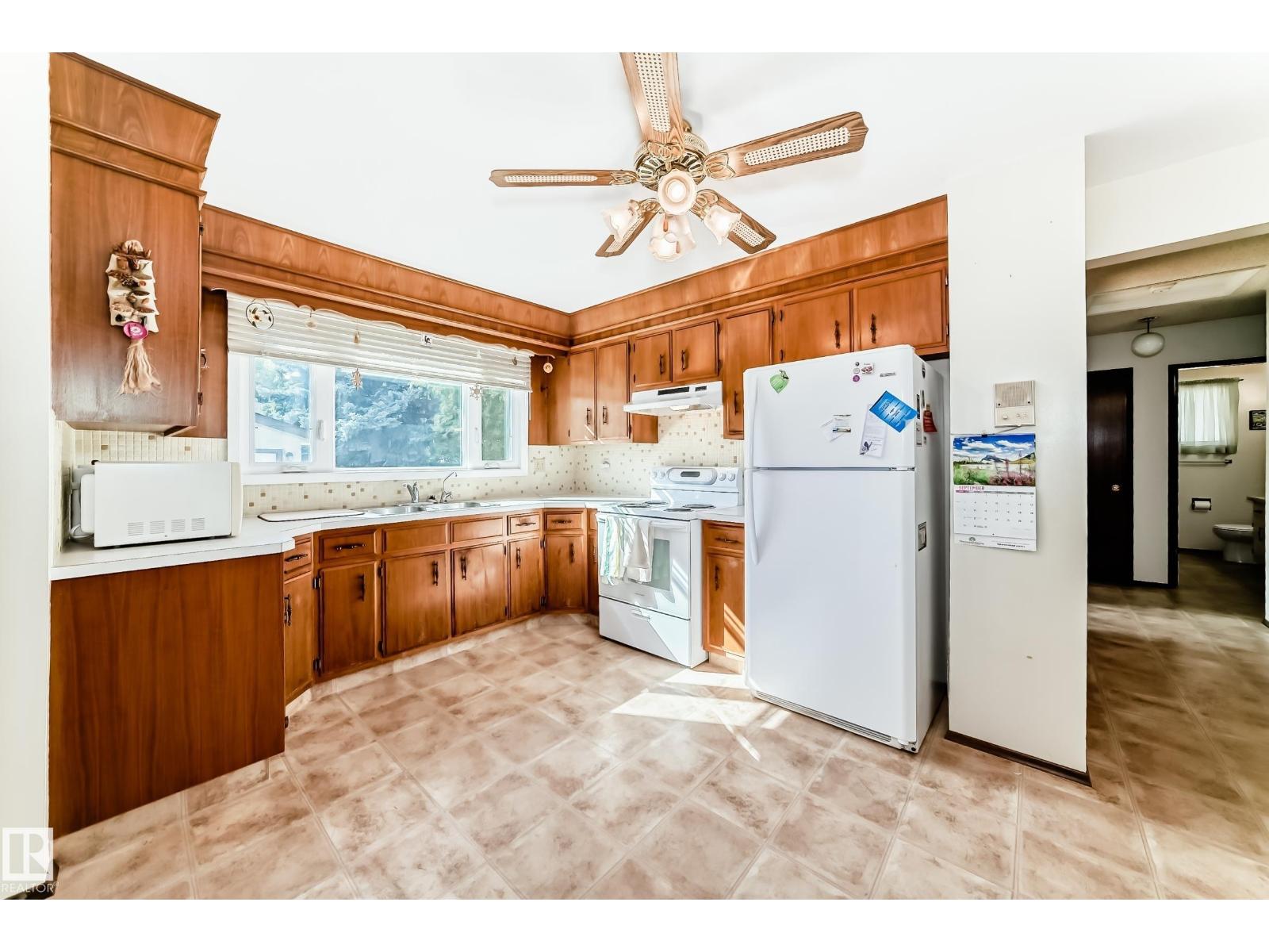 70 Fleetwood Cr, St. Albert, Alberta  T8N 1R5 - Photo 6 - E4459744