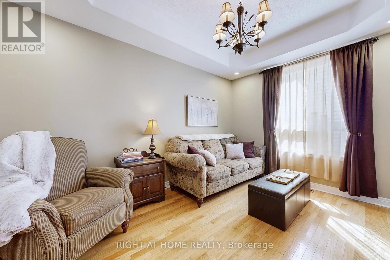 58 Mikayla Crescent, Whitby, Ontario  L1M 2H9 - Photo 14 - E12429525