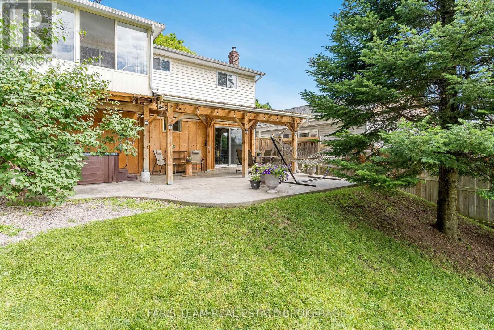 427 Ann Street, Tay, Ontario  L0K 1R0 - Photo 37 - S12428076