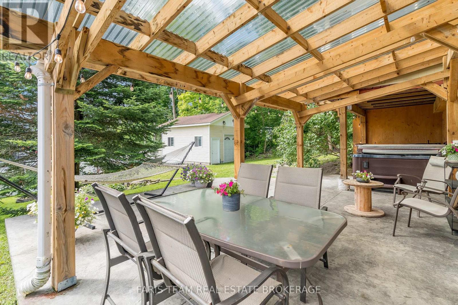 427 Ann Street, Tay, Ontario  L0K 1R0 - Photo 32 - S12428076