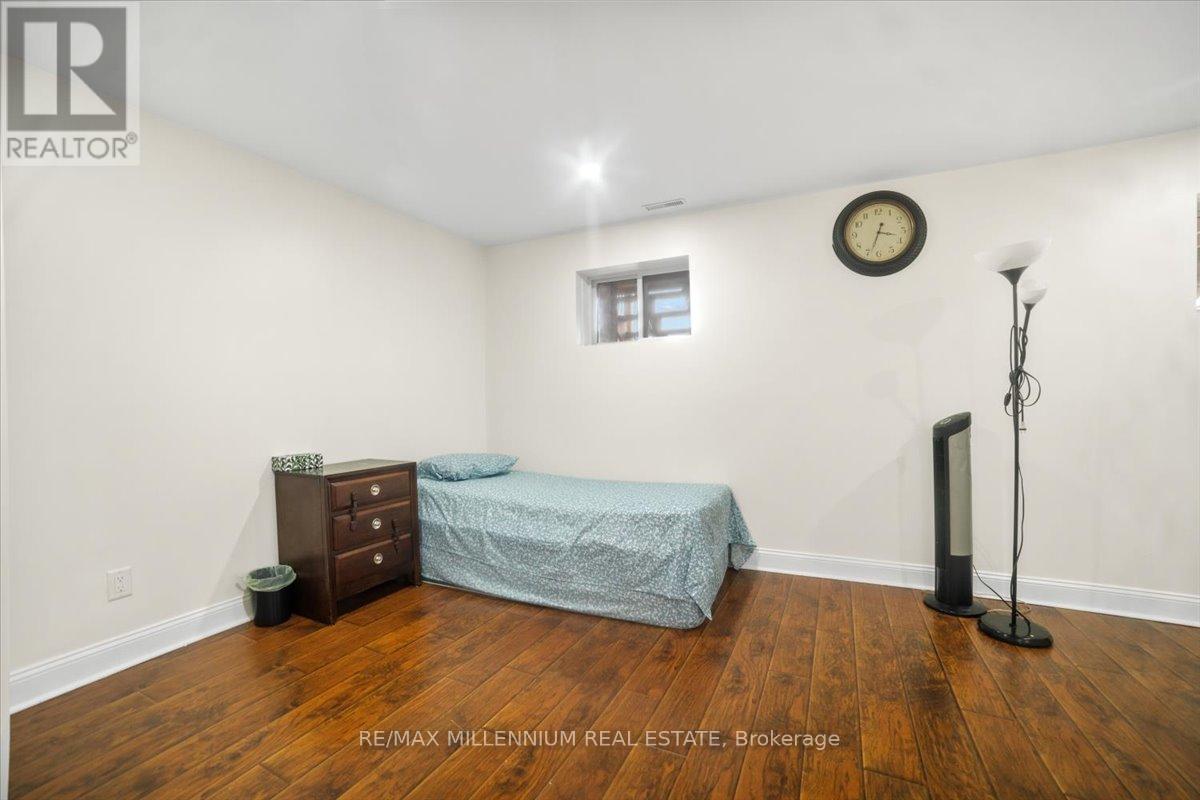 83 Smith Street, Bradford West Gwillimbury, Ontario  L3Z 3E3 - Photo 31 - N12429552