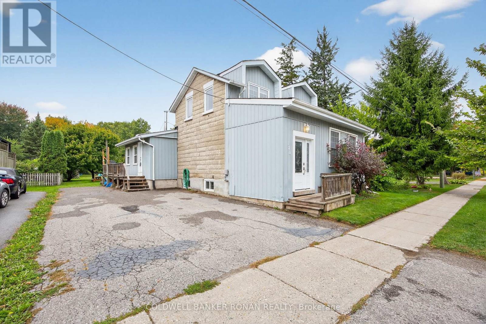 120 Patterson Street, New Tecumseth, Ontario  L0G 1A0 - Photo 3 - N12429561