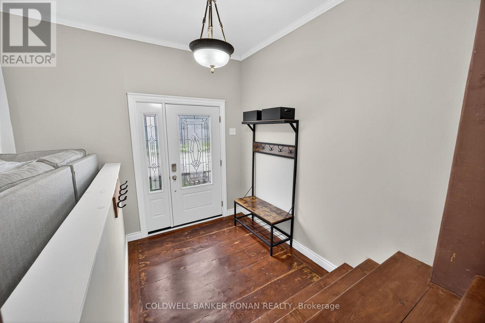 120 Patterson Street, New Tecumseth, Ontario  L0G 1A0 - Photo 5 - N12429561