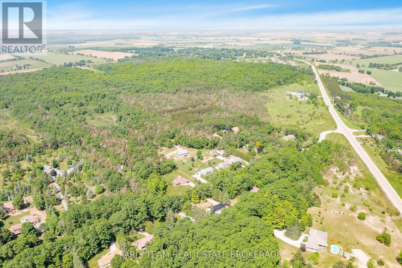 1941 Vespra Valley Road, Springwater, Ontario  L0L 1Y2 - Photo 34 - S12429560