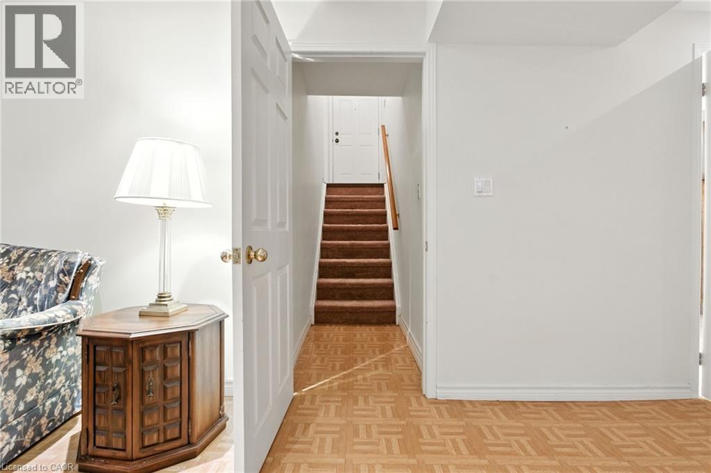 24 Ellington Avenue, Stoney Creek, Ontario  L8E 4E9 - Photo 29 - 40773959
