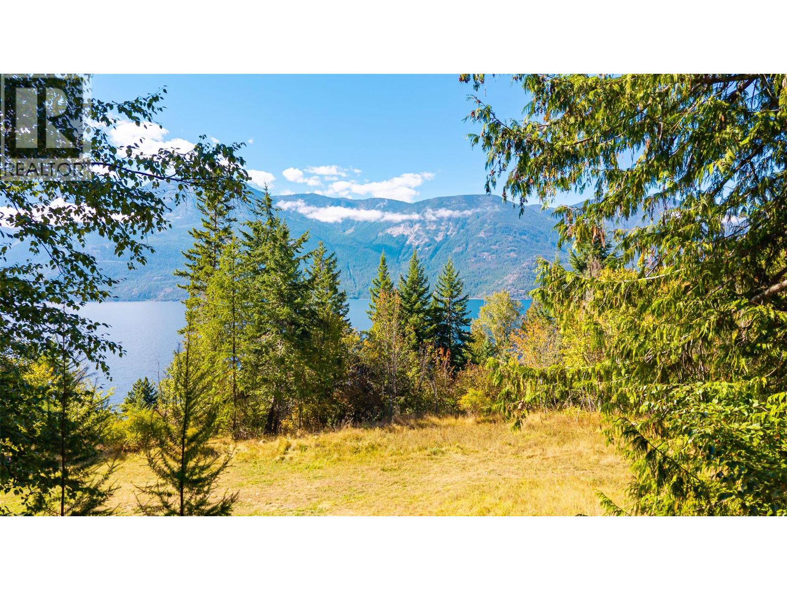 13625 & 13631 Mountain Shores Road, Boswell, British Columbia