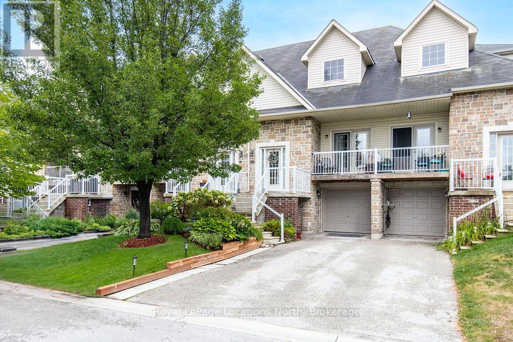 46 Admiral Road, Wasaga Beach, Ontario  L9Z 3C6 - Photo 1 - S12429682