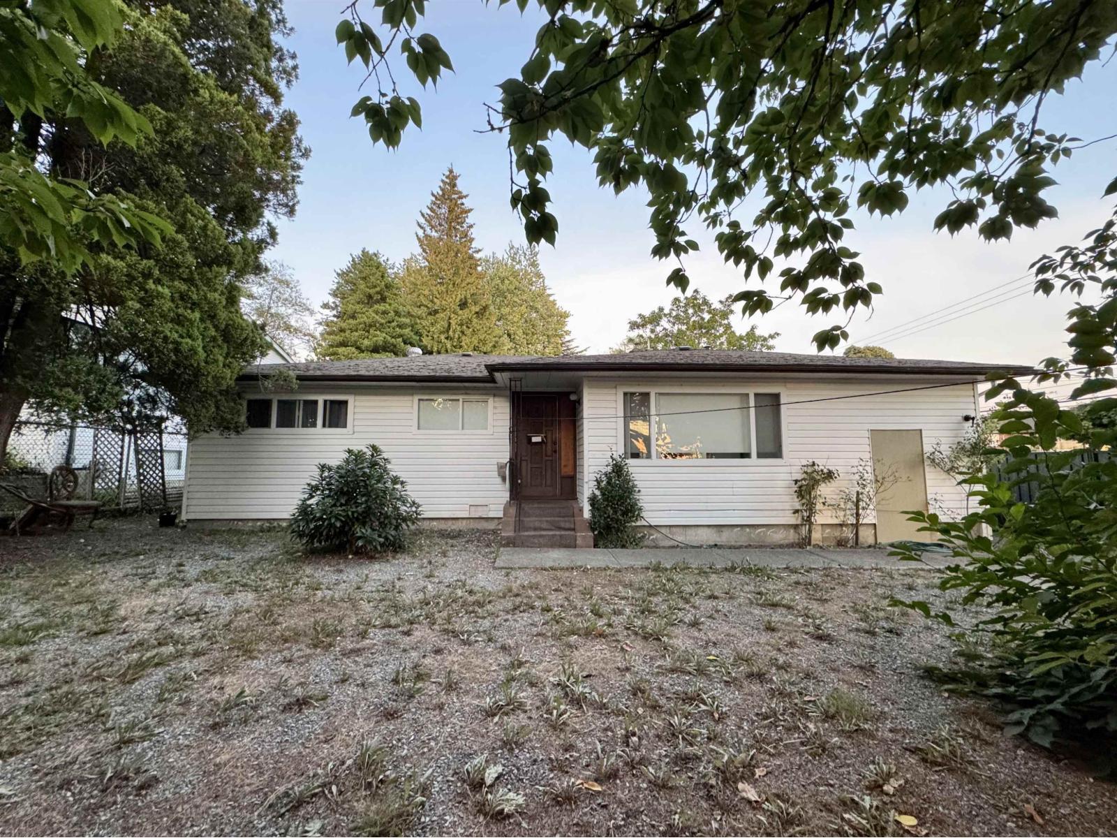 8406 152 Street, Surrey, British Columbia  V3S 3M8 - Photo 2 - R3050933