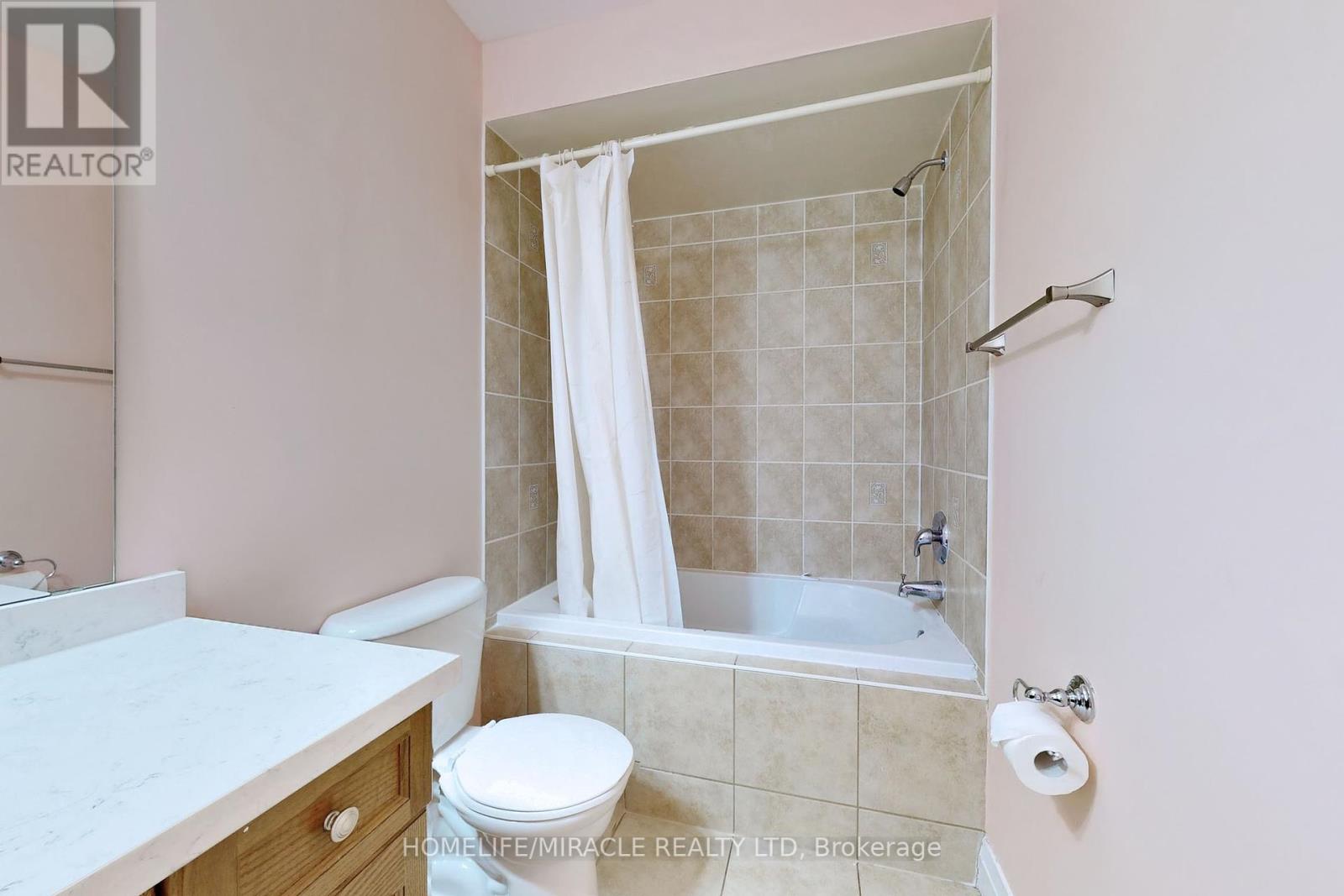 15 Masseyfield Street N, Brampton, Ontario  L6P 3E1 - Photo 24 - W12429551