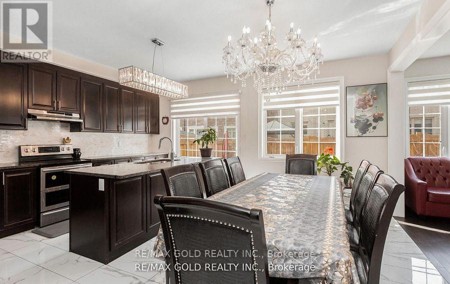 (Main & Second Floor) - 4 Buttonwood Road, Brampton, Ontario  L6P 4J9 - Photo 17 - W12429586