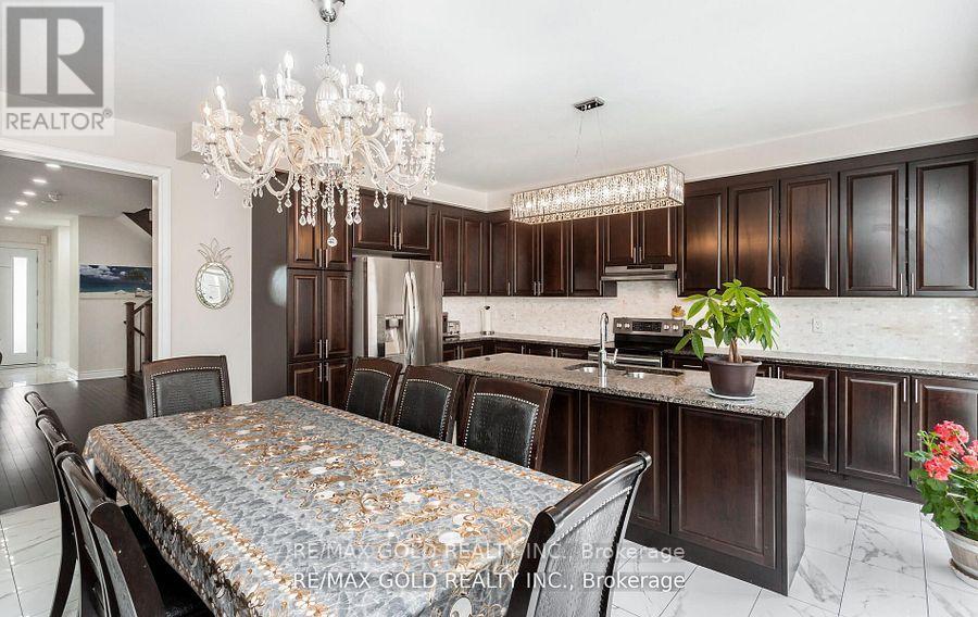 (Main & Second Floor) - 4 Buttonwood Road, Brampton, Ontario  L6P 4J9 - Photo 20 - W12429586