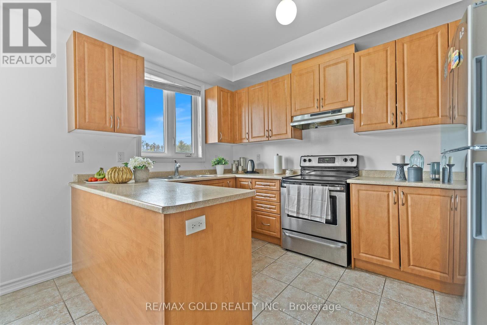 36 Kayak Heights, Brampton, Ontario  L6Z 0B4 - Photo 11 - W12429619