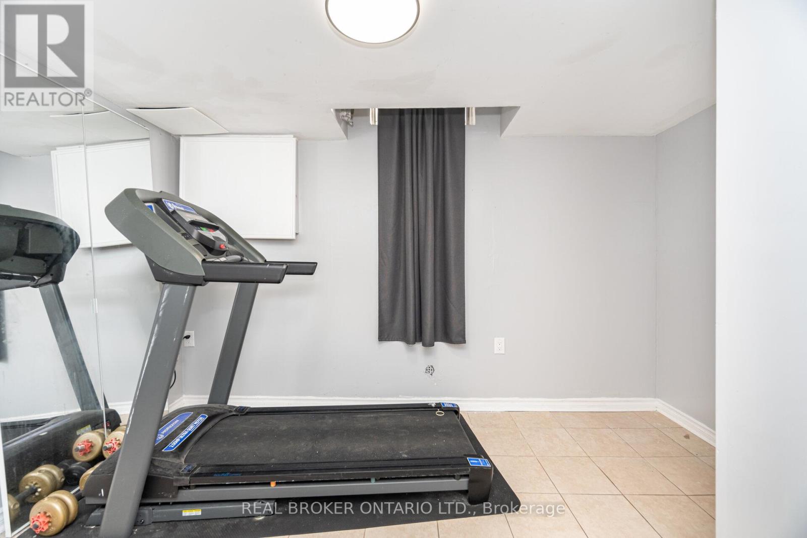 11 Pierpont Place, Mississauga, Ontario  L5N 5V1 - Photo 38 - W12429640