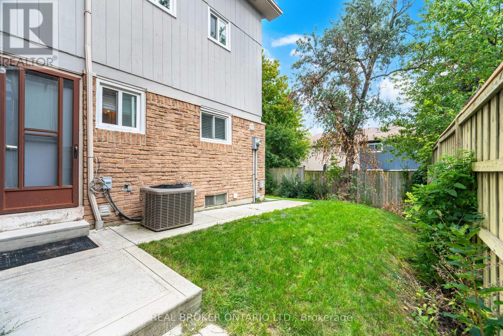 11 Pierpont Place, Mississauga, Ontario  L5N 5V1 - Photo 42 - W12429640