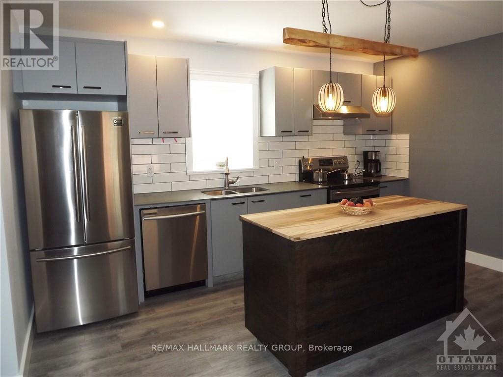 2 - 381 Cooper Street, Ottawa, Ontario  K2P 0G8 - Photo 5 - X12429683