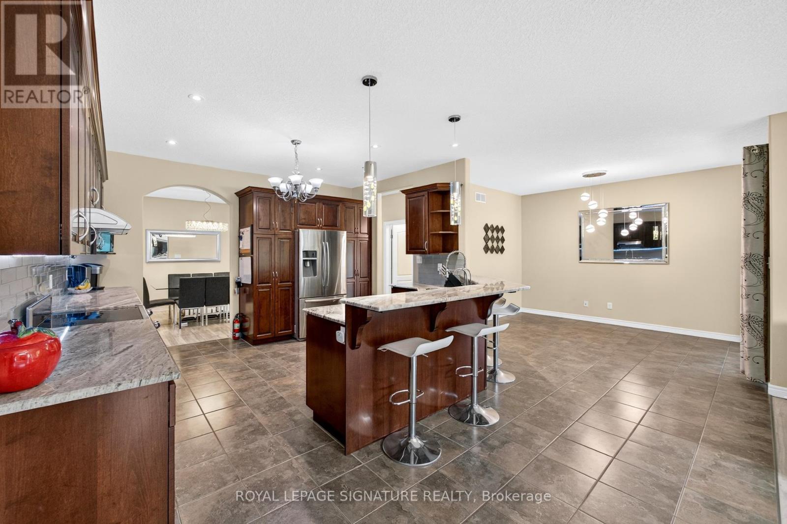 408 Gravel Ridge Trail, Kitchener, Ontario  N2E 0B2 - Photo 13 - X12429555