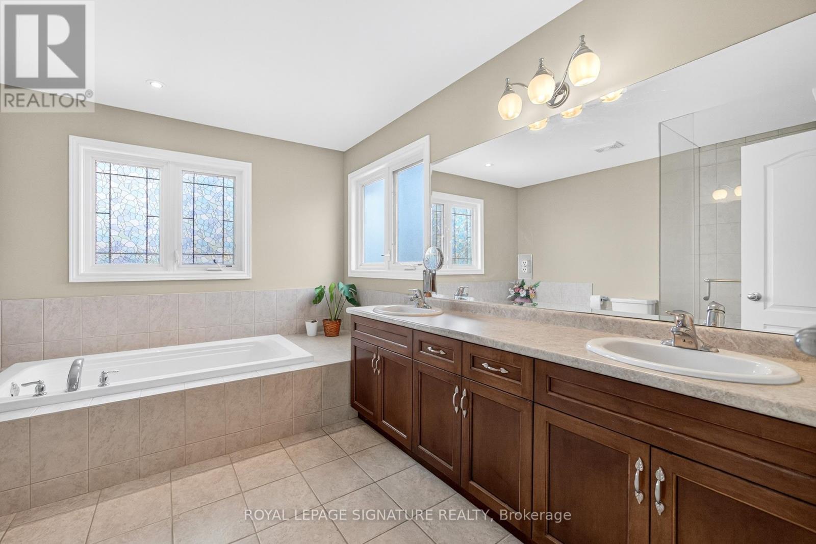 408 Gravel Ridge Trail, Kitchener, Ontario  N2E 0B2 - Photo 29 - X12429555