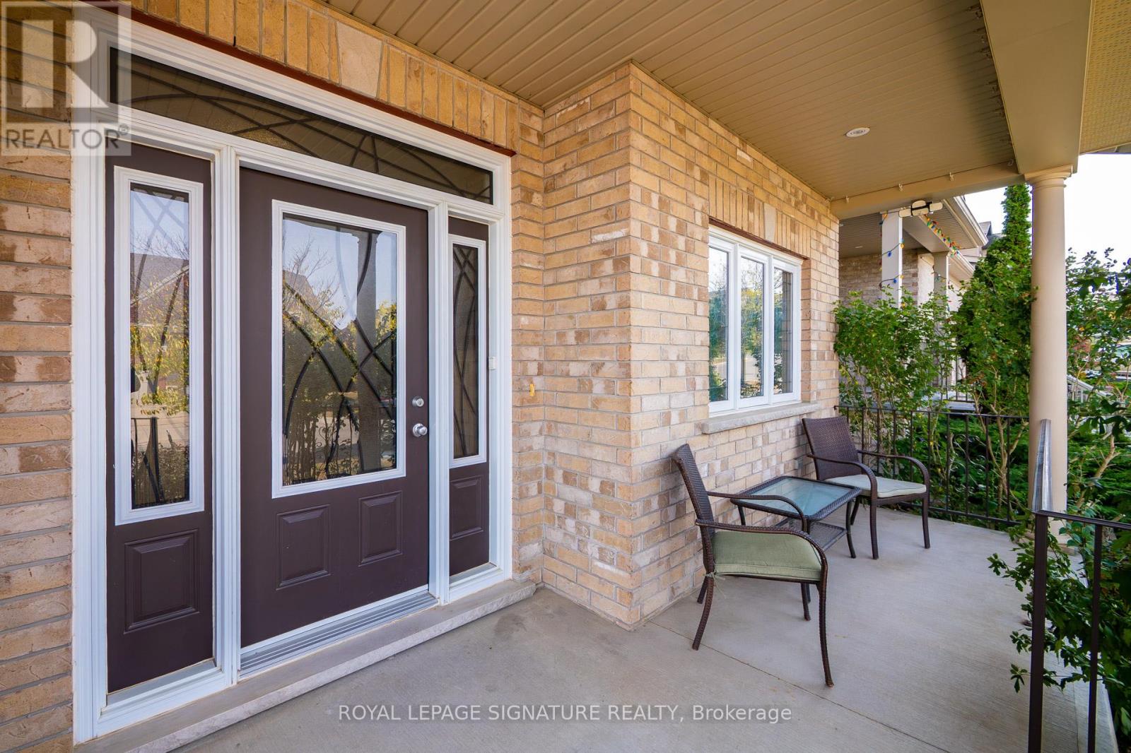 408 Gravel Ridge Trail, Kitchener, Ontario  N2E 0B2 - Photo 3 - X12429555