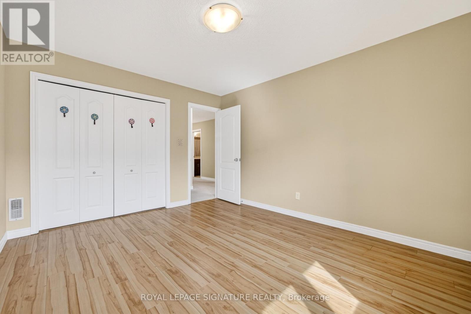 408 Gravel Ridge Trail, Kitchener, Ontario  N2E 0B2 - Photo 34 - X12429555