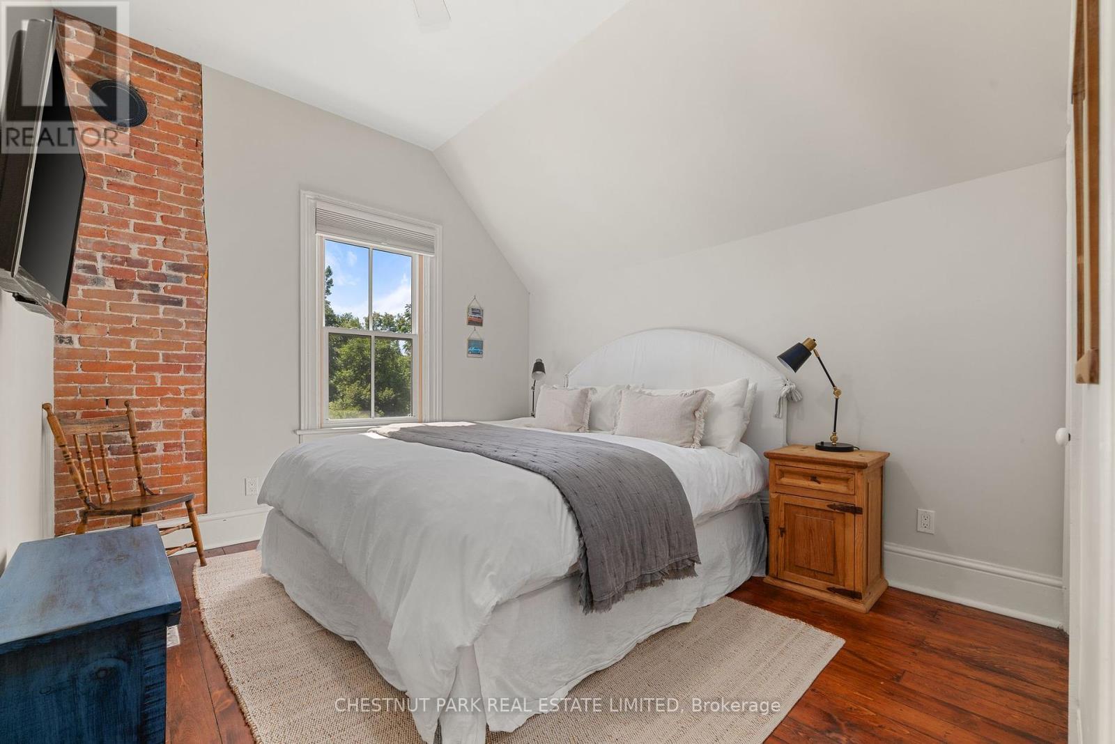 28 York Street, Prince Edward County, Ontario  K0K 2T0 - Photo 27 - X12429556
