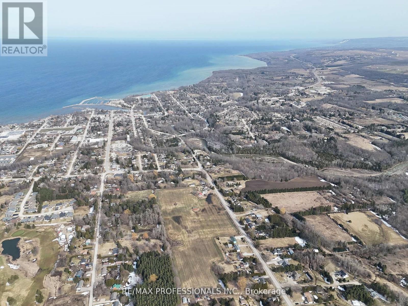 412 Miller Street, Meaford, Ontario  N4L 1K9 - Photo 4 - X12429597