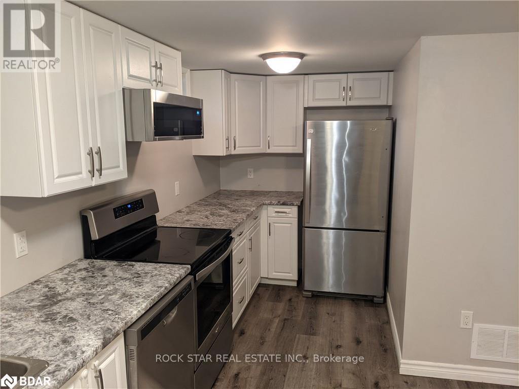 34 Preston Place, Welland, Ontario  L3C 3K3 - Photo 10 - X12429611