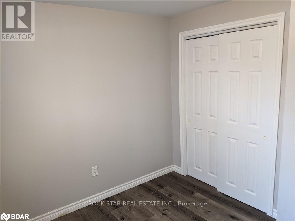 34 Preston Place, Welland, Ontario  L3C 3K3 - Photo 17 - X12429611