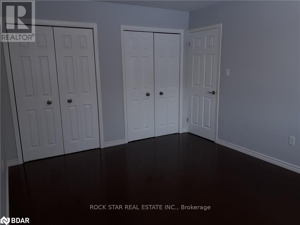 34 Preston Place, Welland, Ontario  L3C 3K3 - Photo 6 - X12429611