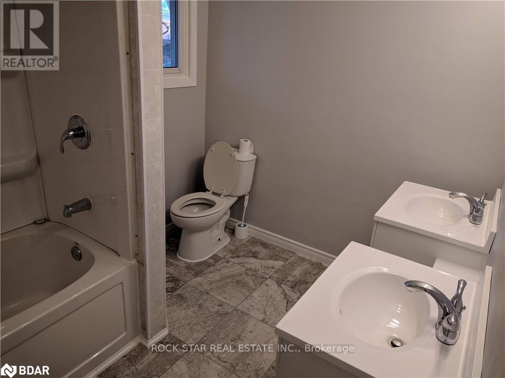 34 Preston Place, Welland, Ontario  L3C 3K3 - Photo 8 - X12429611