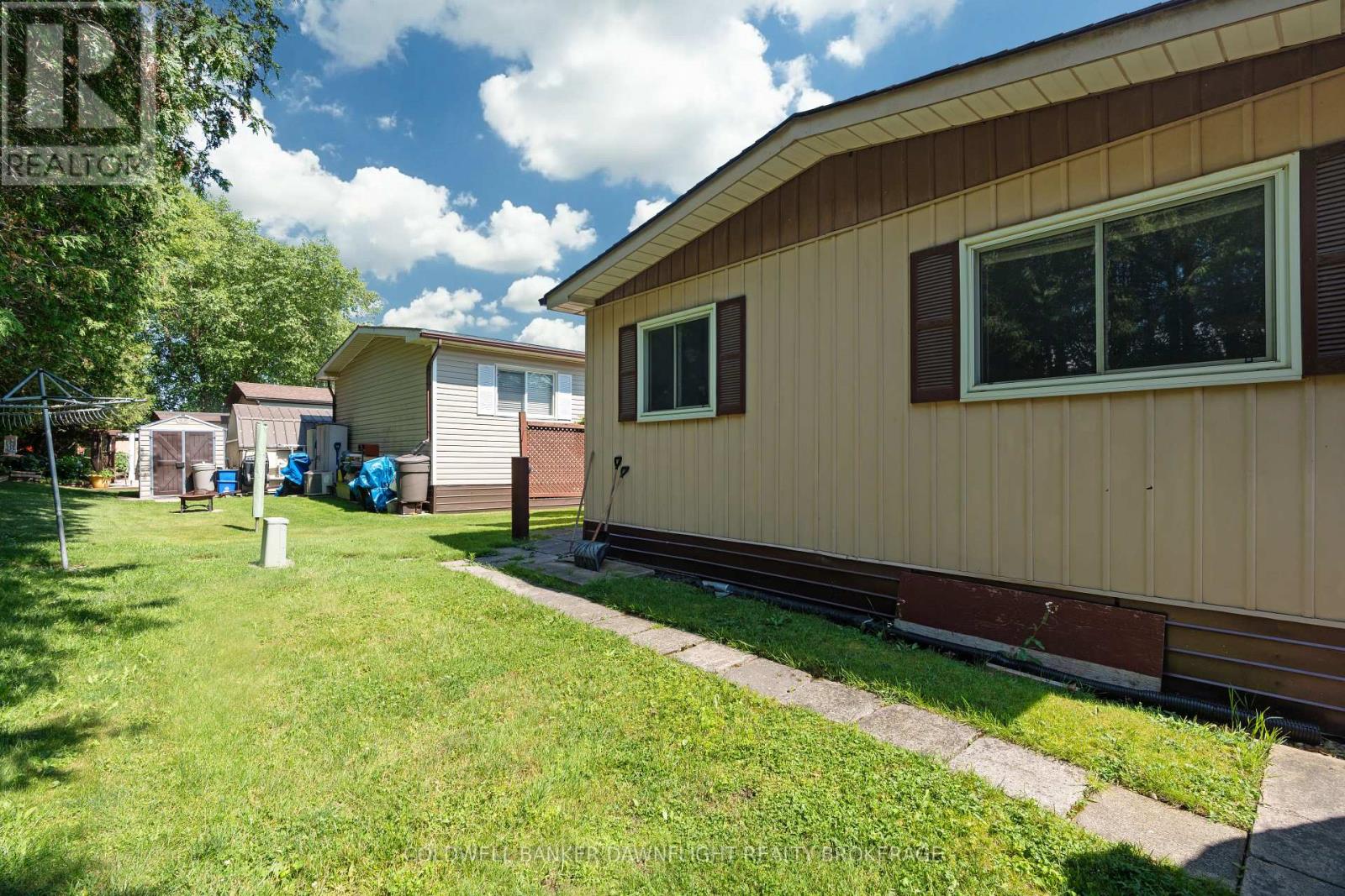 12 Redford Drive, South Huron, Ontario  N0M 1S3 - Photo 38 - X12262581