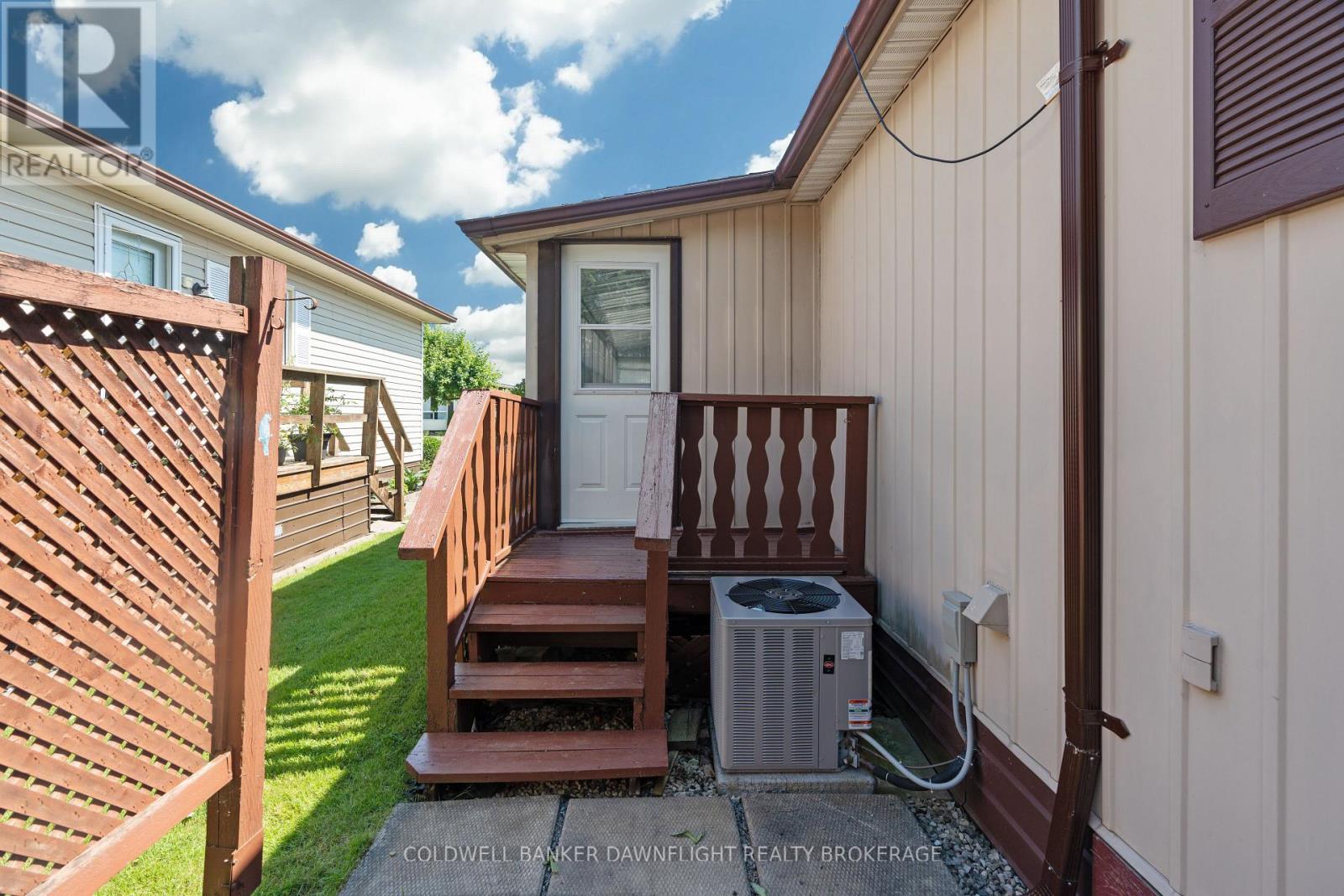 12 Redford Drive, South Huron, Ontario  N0M 1S3 - Photo 35 - X12262581