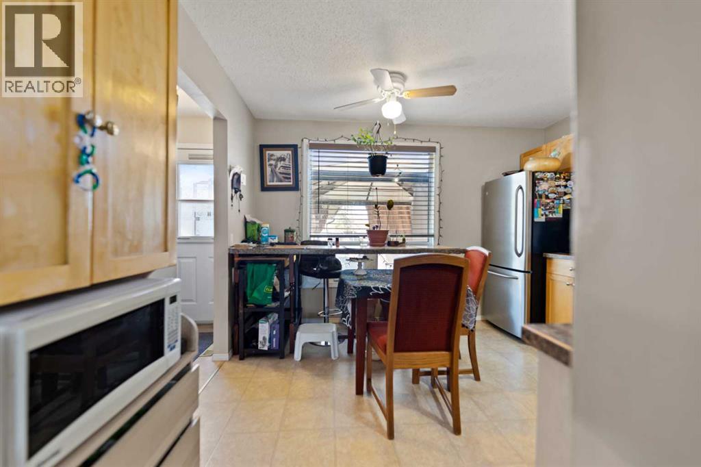 49a Fonda Green Se, Calgary, Alberta  T2Z 5S4 - Photo 11 - A2199208