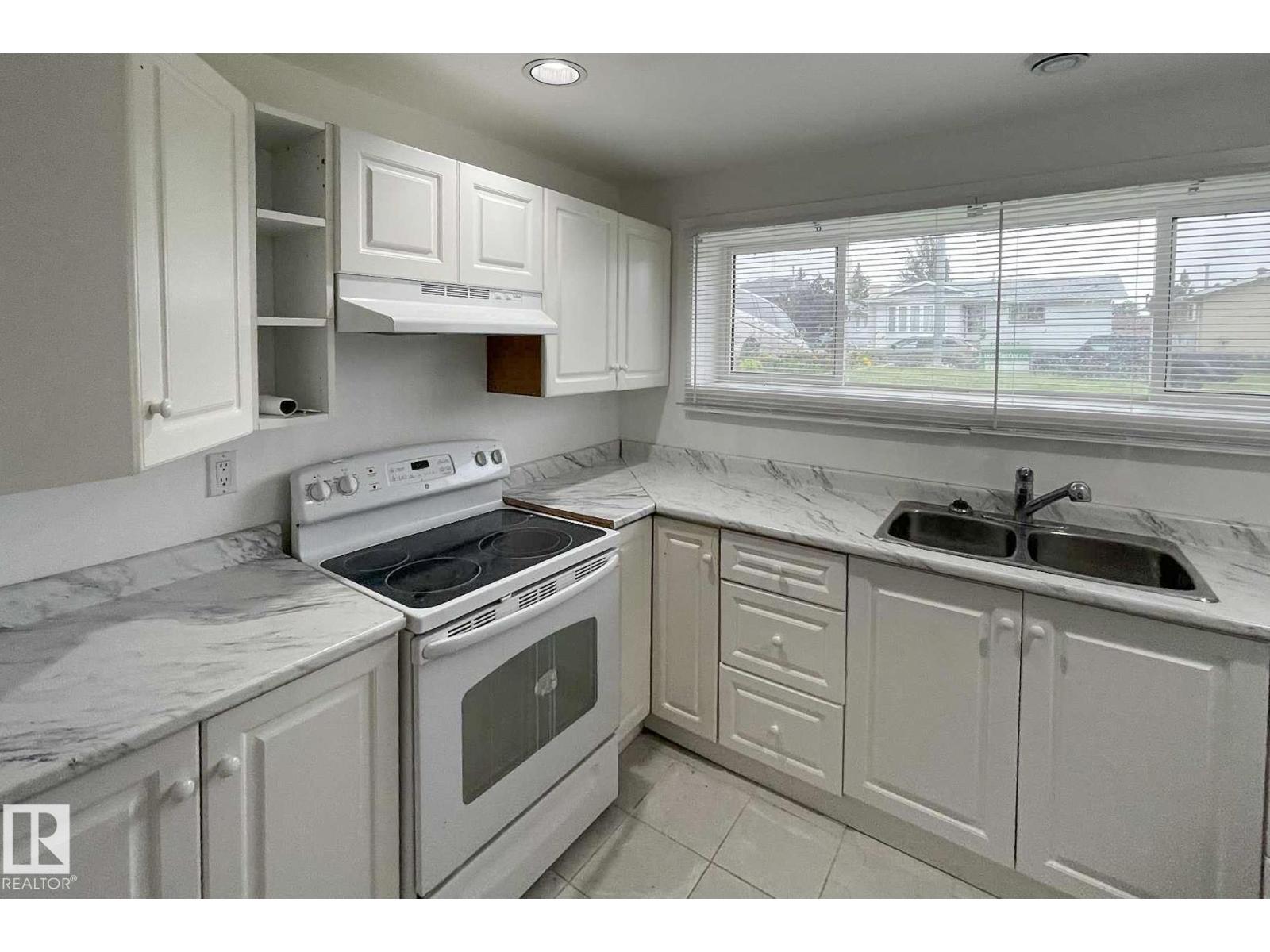 2831 36 St Nw, Edmonton, Alberta  T6L 3Y6 - Photo 8 - E4459750