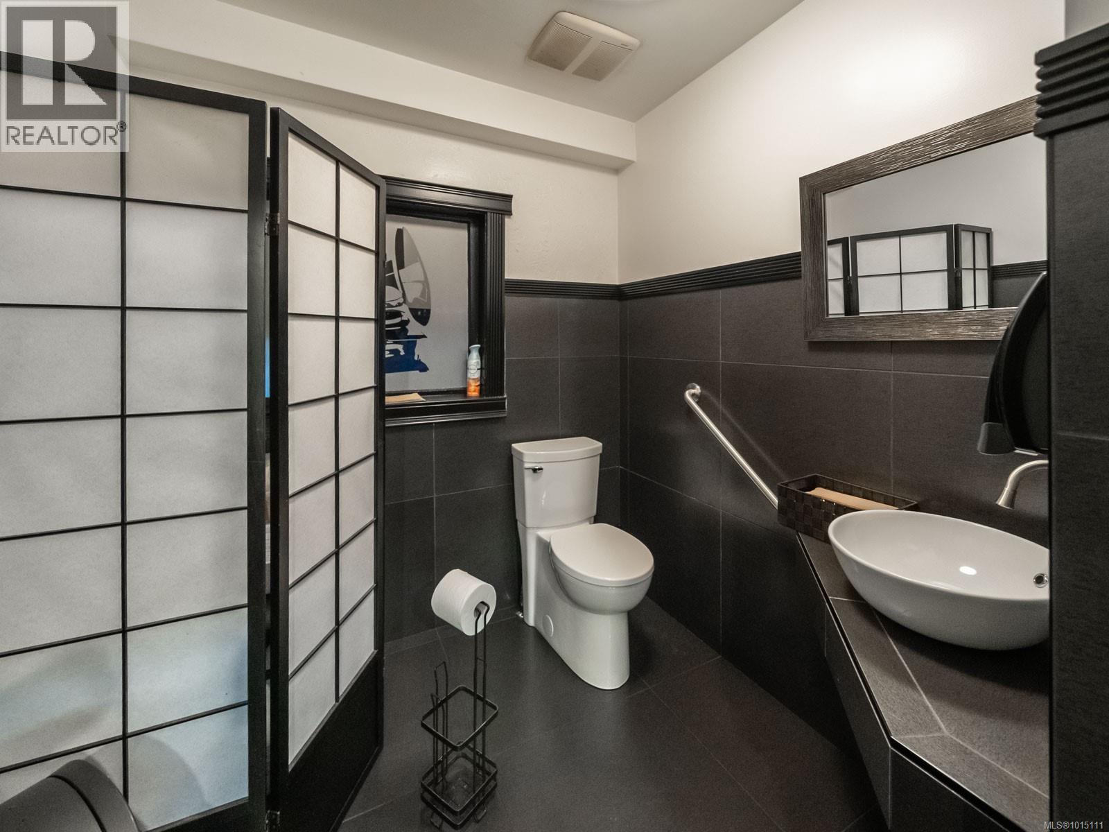 18 Roberts St, Ladysmith, British Columbia  V9G 0A0 - Photo 41 - 1015111