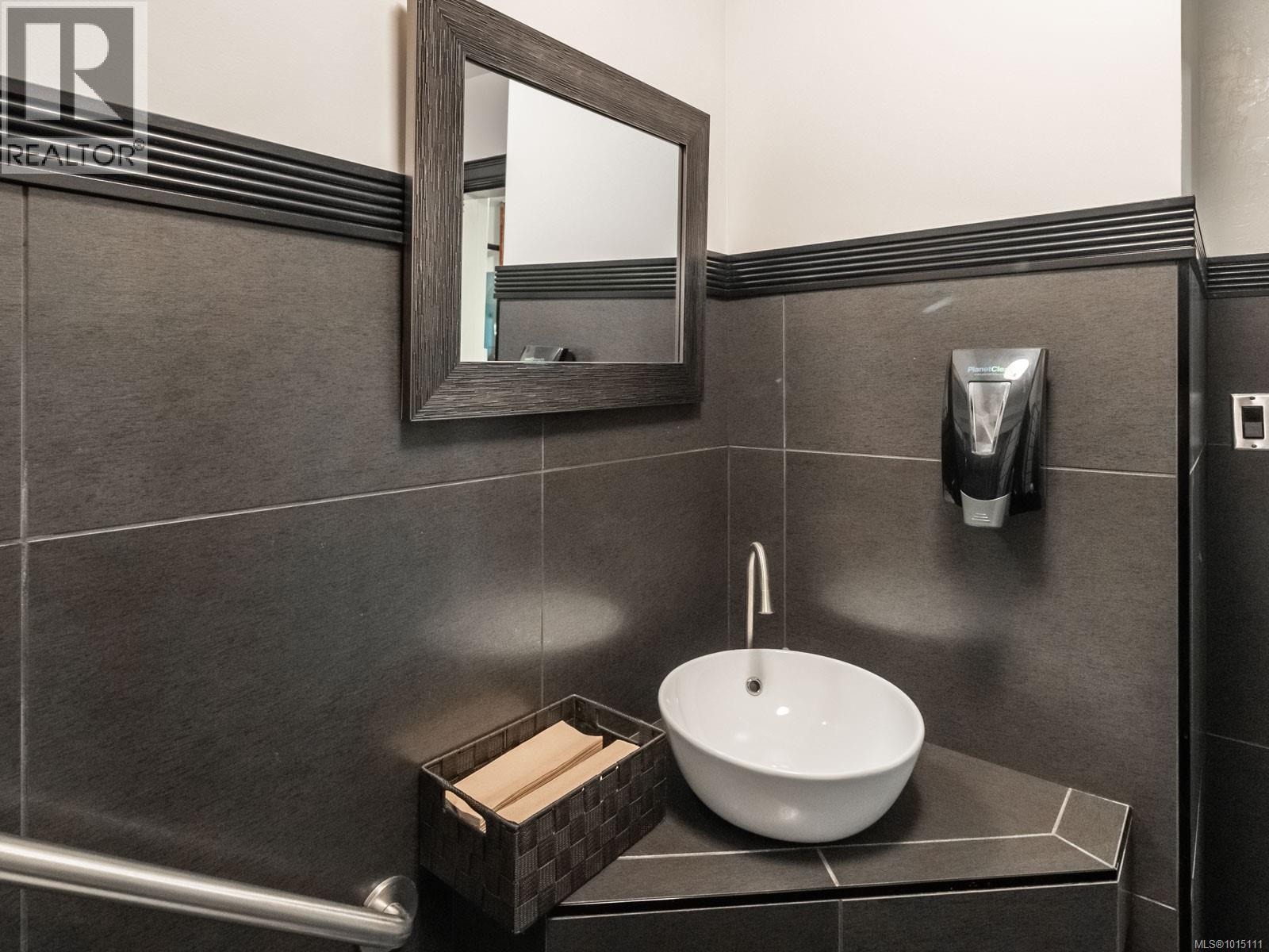 18 Roberts St, Ladysmith, British Columbia  V9G 0A0 - Photo 42 - 1015111