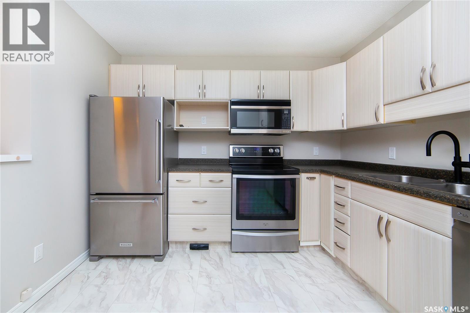 8 3415 Calder Crescent, Saskatoon, Saskatchewan  S7J 4Z9 - Photo 11 - SK019493