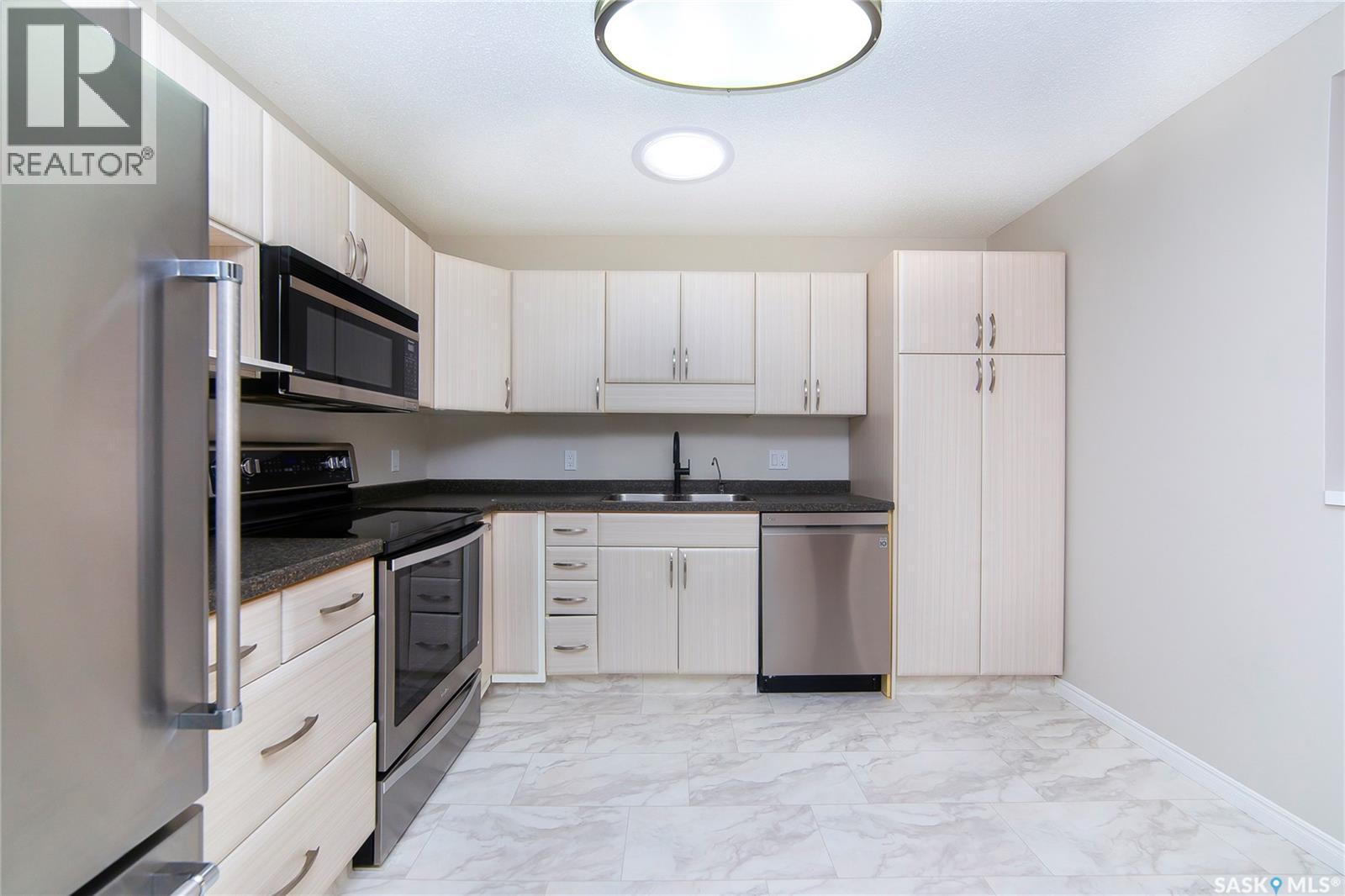 8 3415 Calder Crescent, Saskatoon, Saskatchewan  S7J 4Z9 - Photo 12 - SK019493