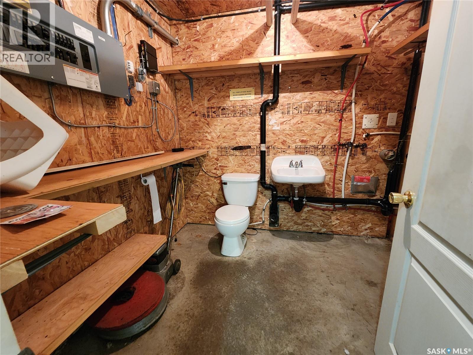 303 N Railway Avenue, Morse, Saskatchewan  S0H 3C0 - Photo 19 - SK019163