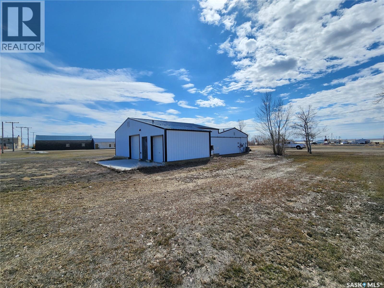303 N Railway Avenue, Morse, Saskatchewan  S0H 3C0 - Photo 2 - SK019163