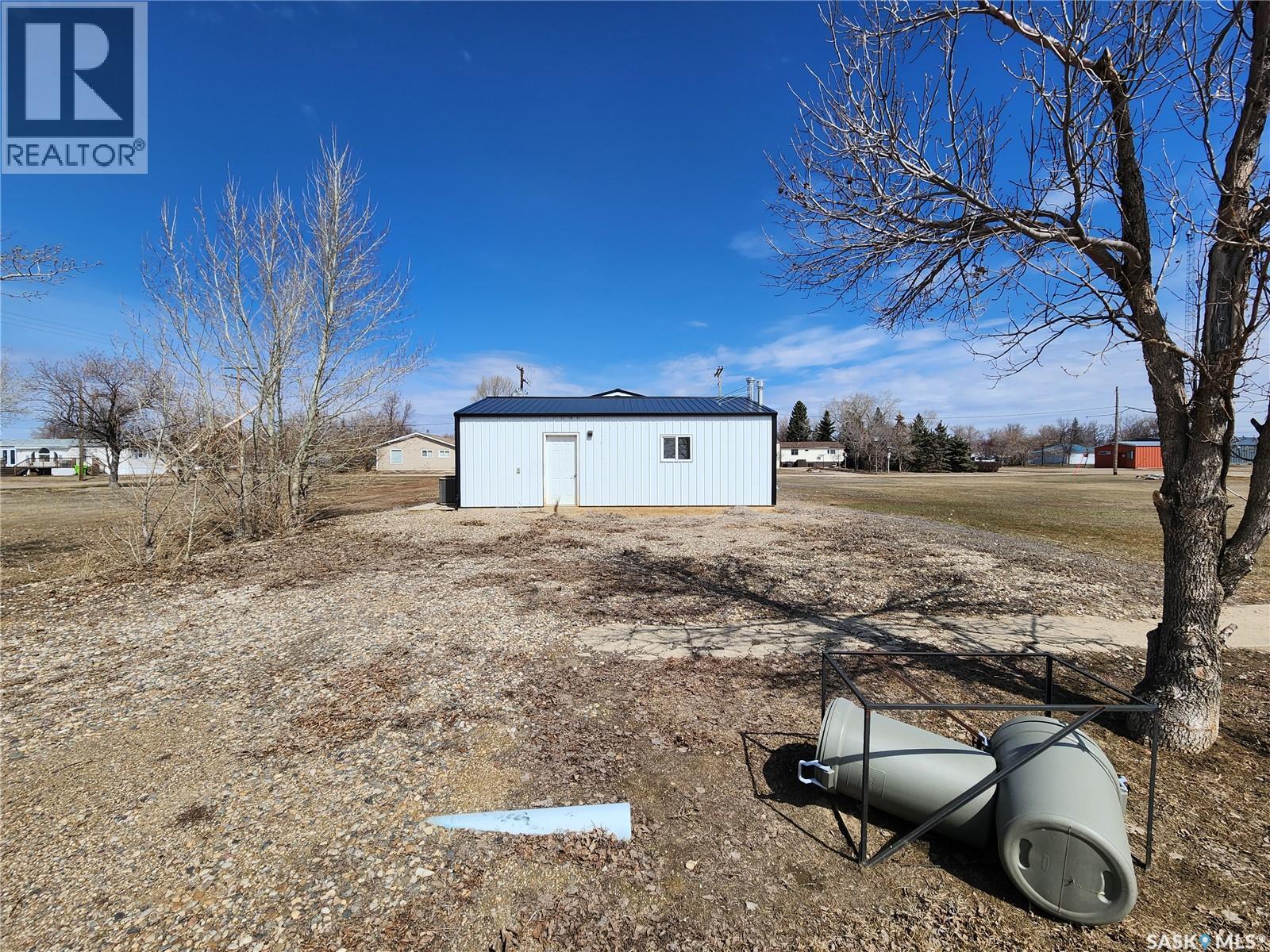 303 N Railway Avenue, Morse, Saskatchewan  S0H 3C0 - Photo 3 - SK019163