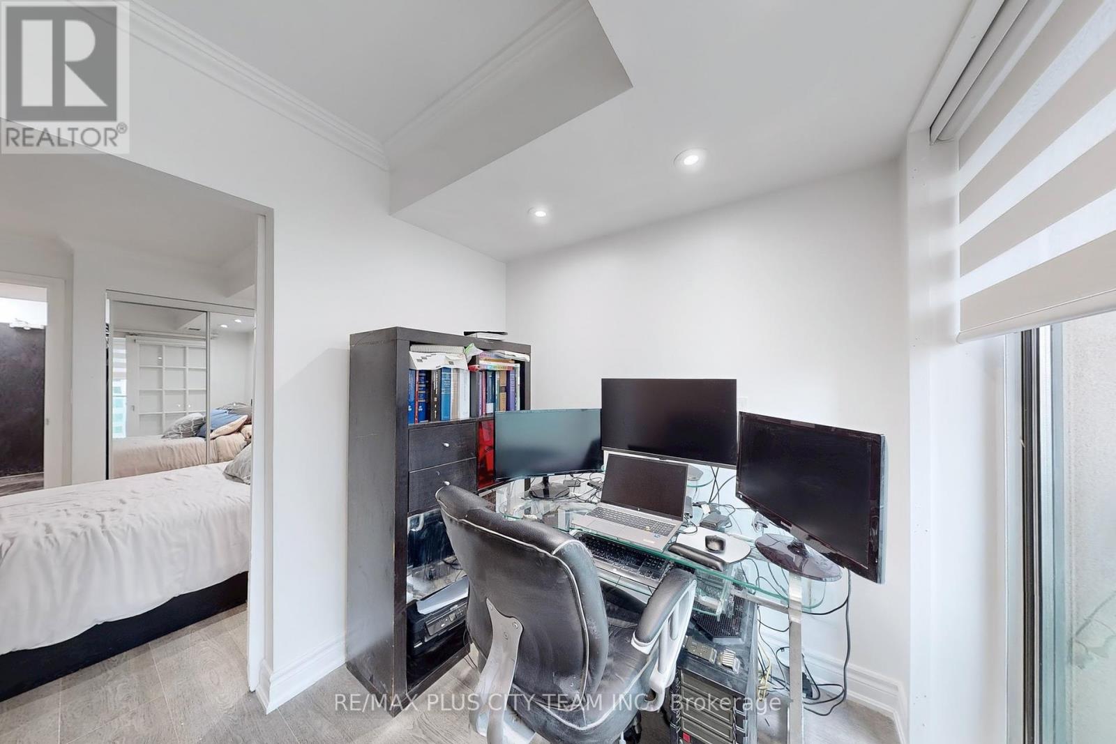 2515 - 8 Park Road, Toronto, Ontario  M4W 3S5 - Photo 15 - C12429673