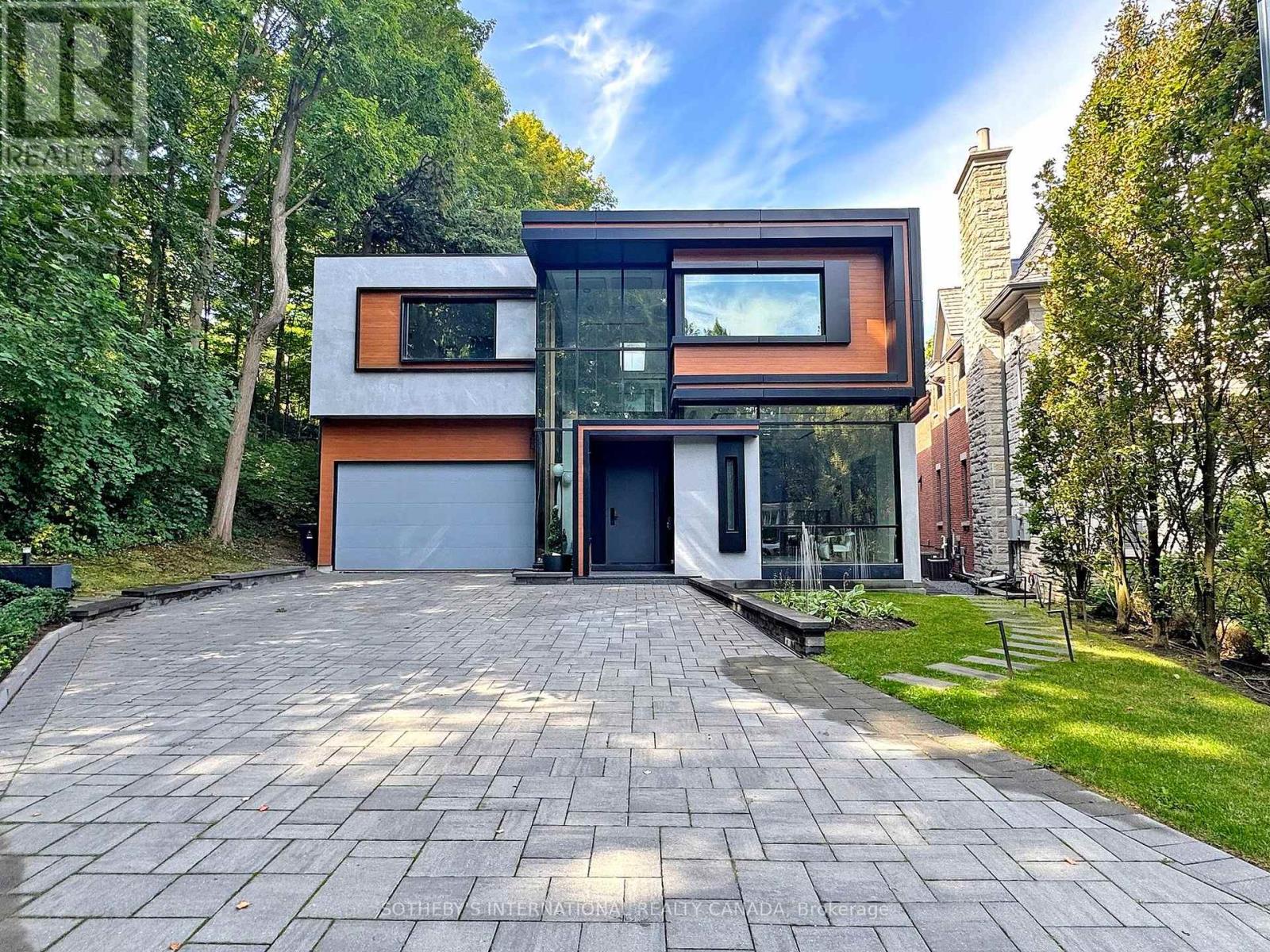 12 WINTON ROAD, Toronto, Ontario