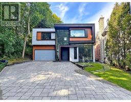 12 WINTON ROAD, Toronto, Ontario