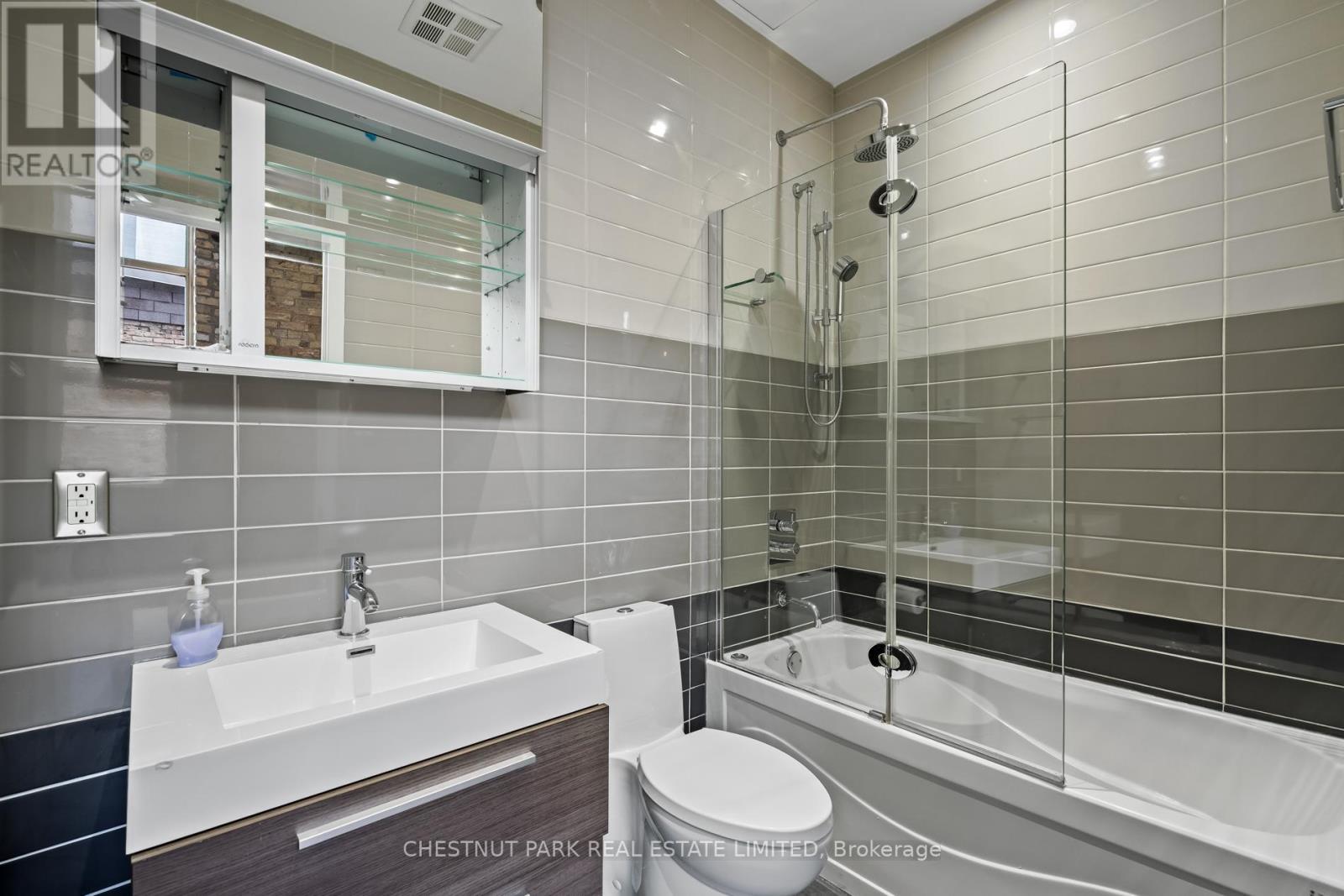 201 - 736 Dundas Street E, Toronto, Ontario  M5A 2C5 - Photo 12 - C12428981